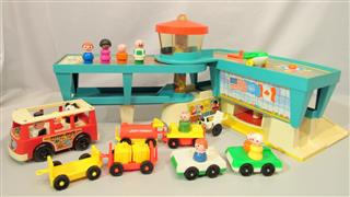 Fisher Price Little People Airport & Mixed Accessories Good Condition See Photos